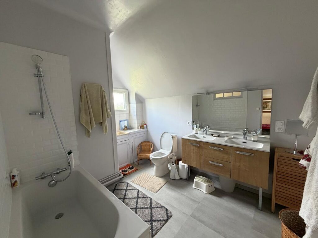 Maison – 5 pièces – 125.92m² – Saint-Lunaire