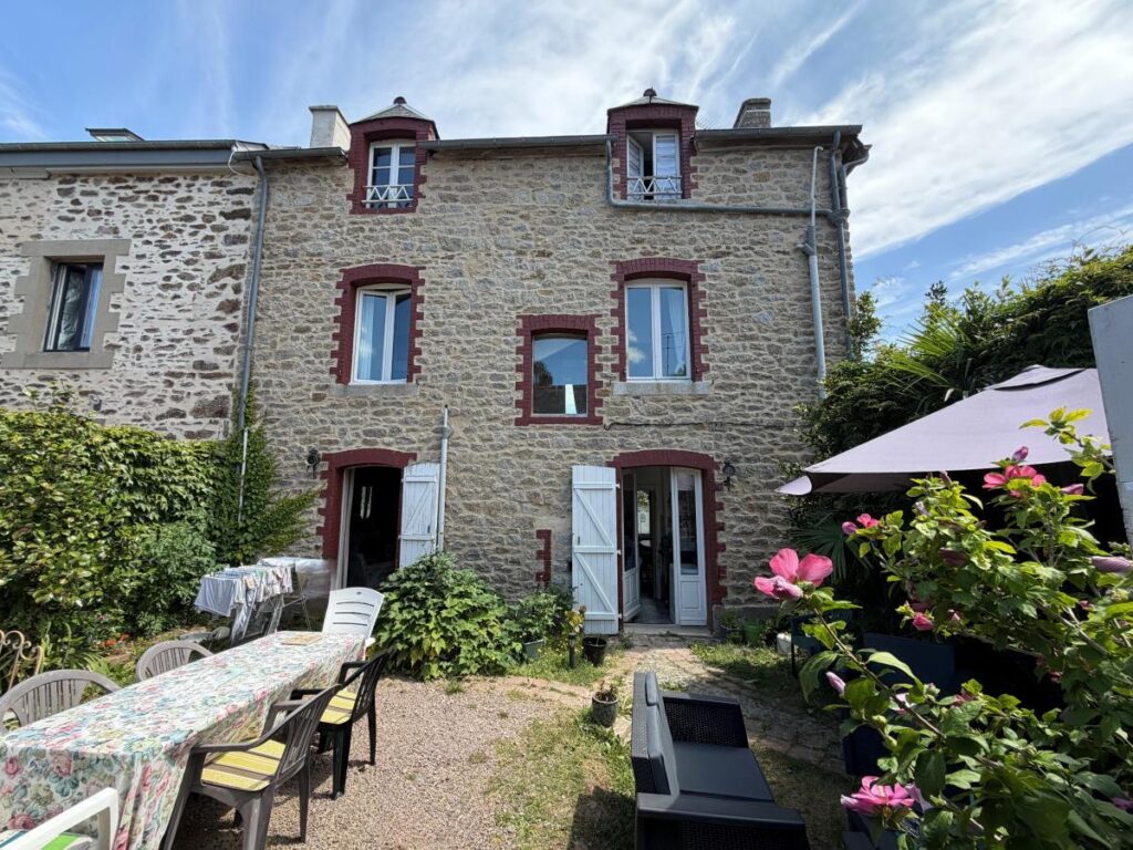 Maison – 9 pièces – 149.2m² – Pleurtuit