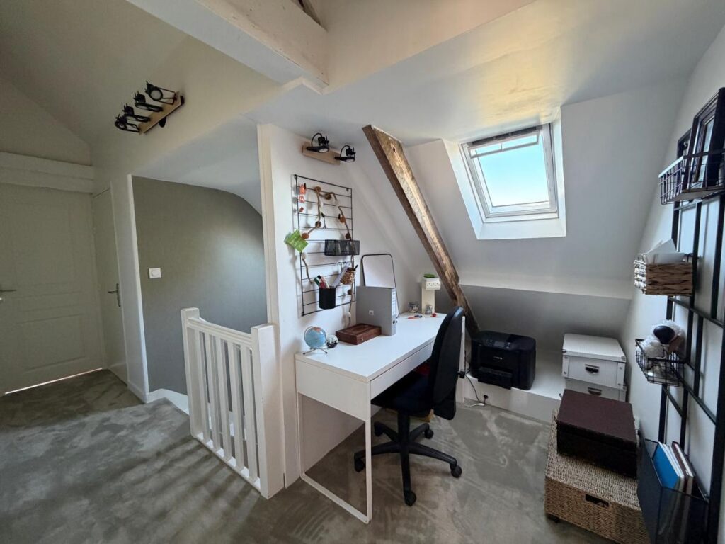 Maison – 6 pièces – 242.5m² – Dinard
