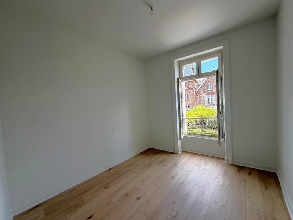 Appartement – 3 pièces – 51.49m² – Dinard