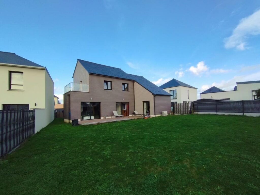 Maison – 5 pièces – 107.08m² – Beaussais-sur-Mer