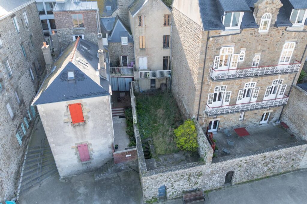 Maison – 10 pièces – 196.79m² – Saint-Malo