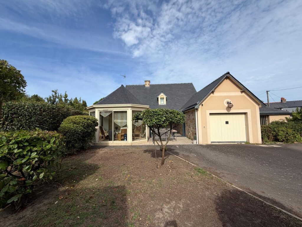 Maison – 6 pièces – 180.19m² – Dinard
